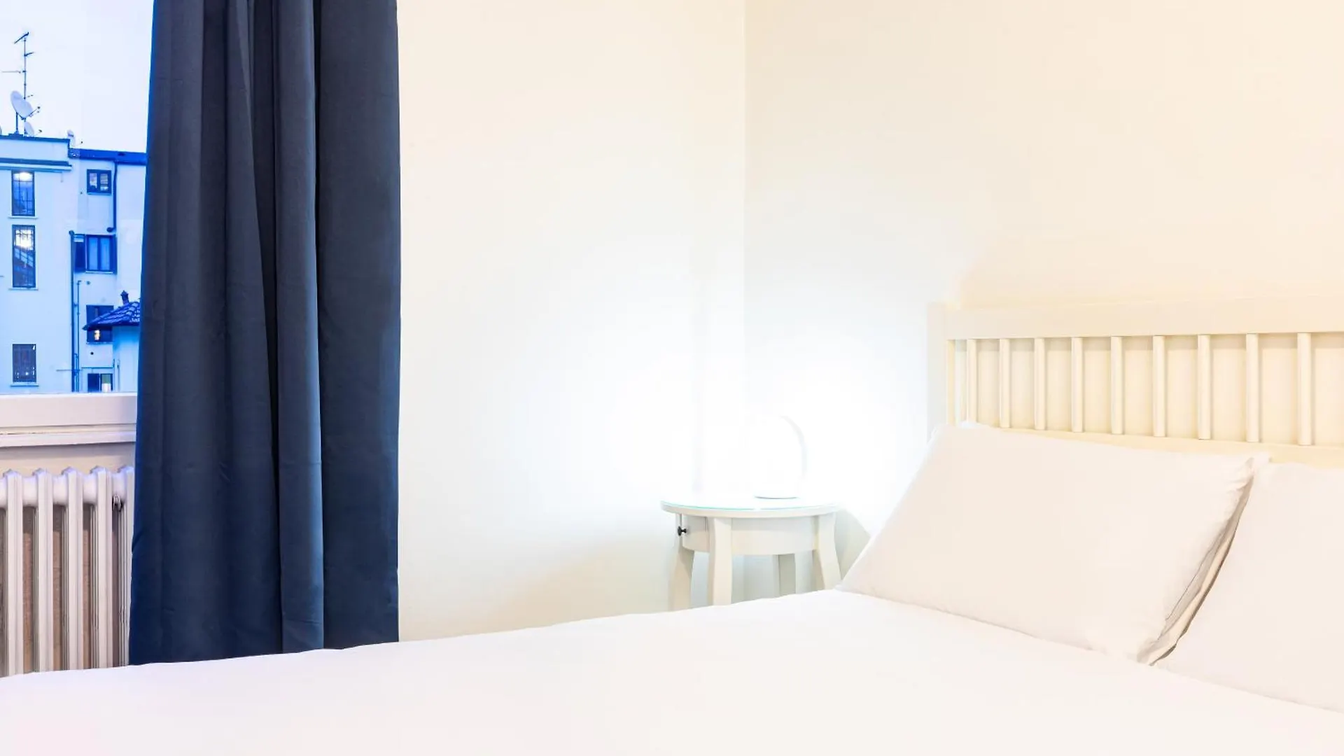 Piazza Gramsci Amazing Apartment With Balcony - Top Collection Milan 0*,