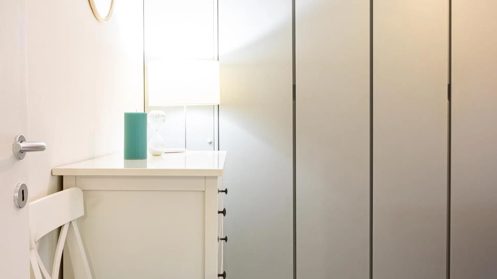 Piazza Gramsci Amazing Apartment With Balcony - Top Collection Milan 0*,  Italy